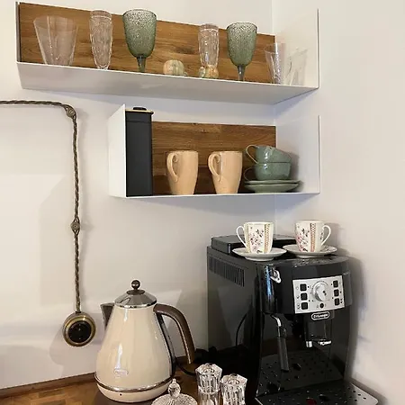Vh Reimani Apartment